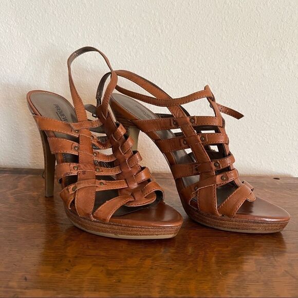 Preview‎ International Nordstrom Leather Heels - Picture 3 of 9